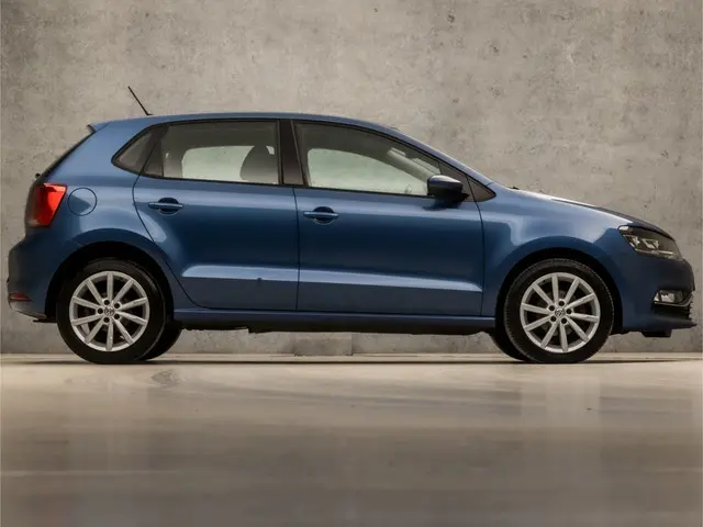 Volkswagen Polo 1.2 TSI Sportline 2015 Benzine 4