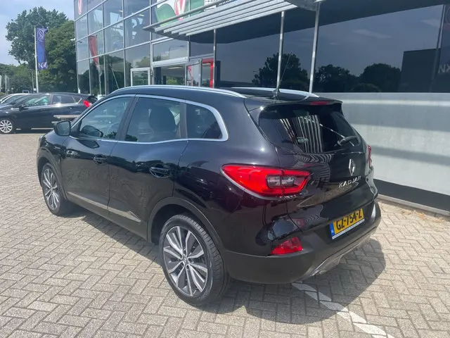 Renault Kadjar 1.2 TCe Bose / navigatie 2015 Benzine 23