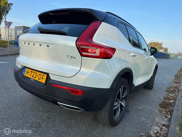 Volvo XC40 1.5 T3 R-Design 2020 Benzine 9