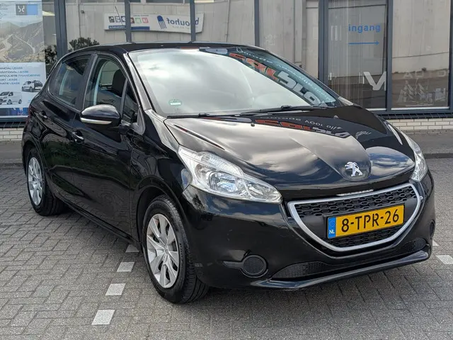 Peugeot 208 1.0 VTi Access 2014 Benzine 13