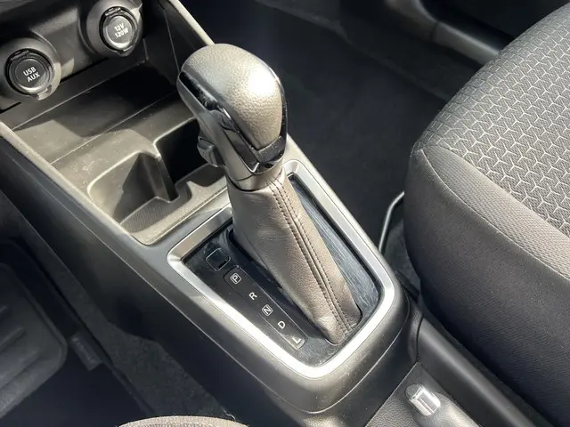 Suzuki Swift 1.2 Select 2018 Benzine 23