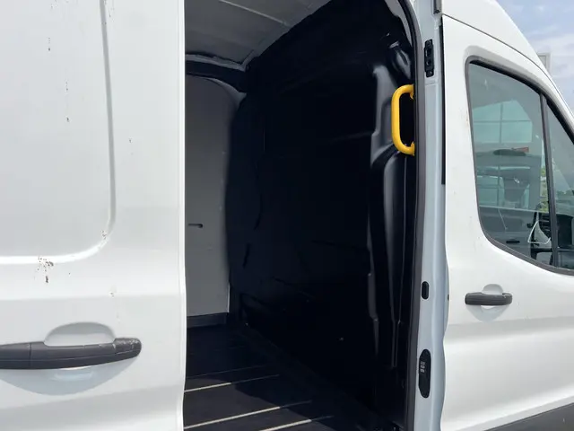 Ford E-Transit 350 L2H2 Trend 68 kWh 2023 Elektrisch 13