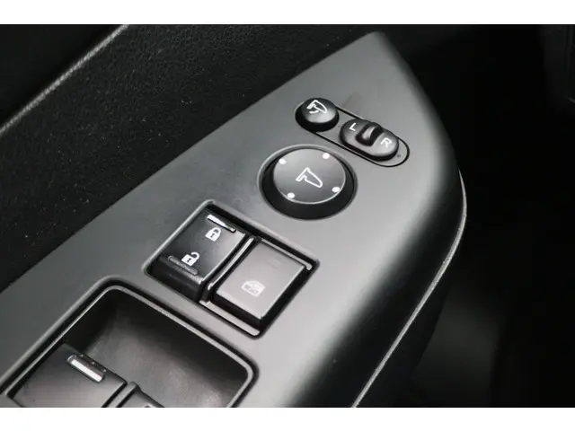 Honda CR-V 2.0 4WD Executive 2017 Benzine 34