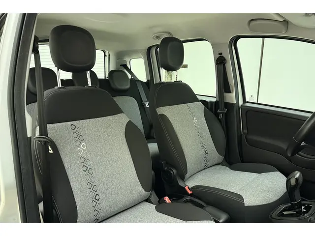 Fiat Panda 0.9 TwinAir Lounge 2018 Benzine 13