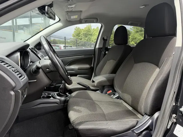Mitsubishi ASX 1.6 Cleartec Intense 2016 Benzine 6