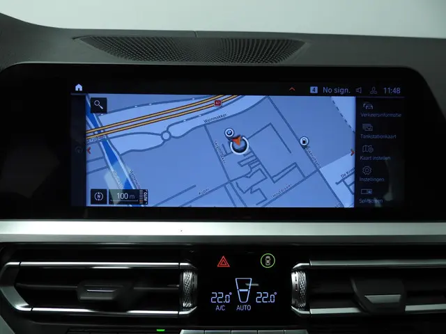 BMW 3 Serie Touring 330i xDrive 2022 Benzine 33