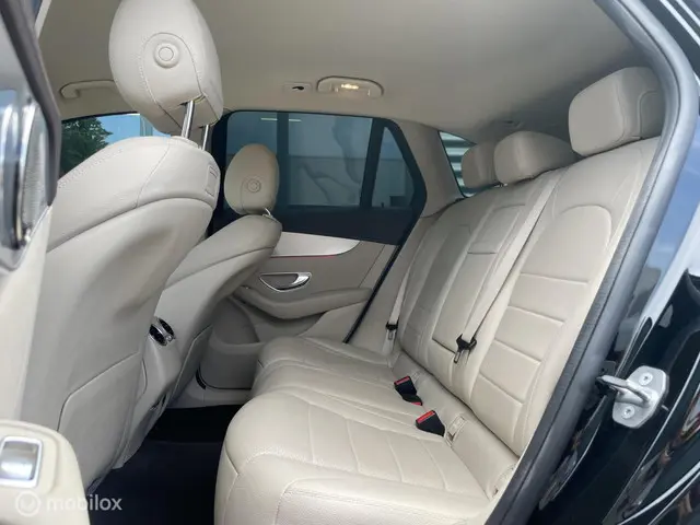 Mercedes-Benz GLC 200 Premium 2019 Benzine 20