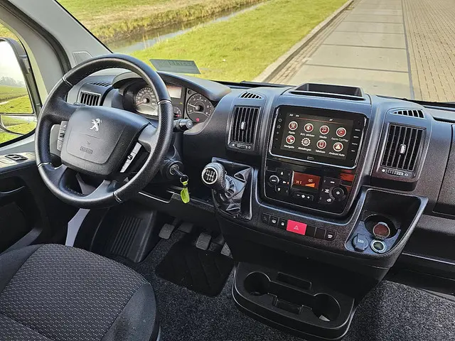 Peugeot Boxer 2.2 2024 Diesel 8