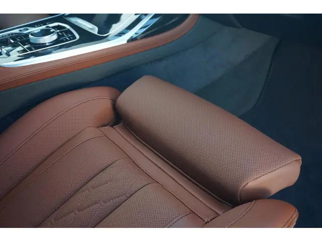 BMW X7 xDrive40i 2025 Benzine 11