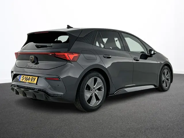CUPRA Born Essential 62 kWh 2023 Elektrisch 4