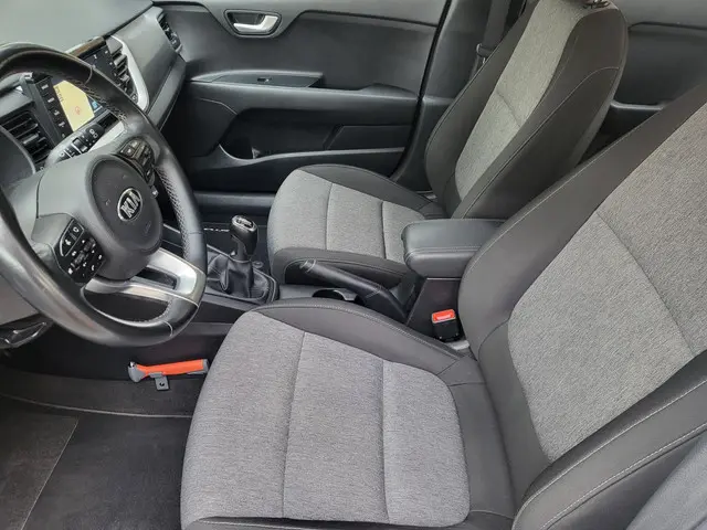 Kia Stonic 1.0 T-GDi DynamicLine 2019 Benzine 7