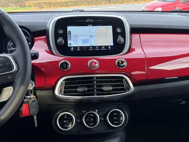 Fiat 500X Cross 1.0 FireFly Turbo 120 RED 2023 Benzine 29