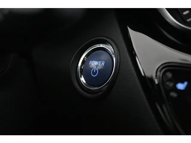 Toyota C-HR 1.8 Hybrid Style 2018 Hybride Benzine 45