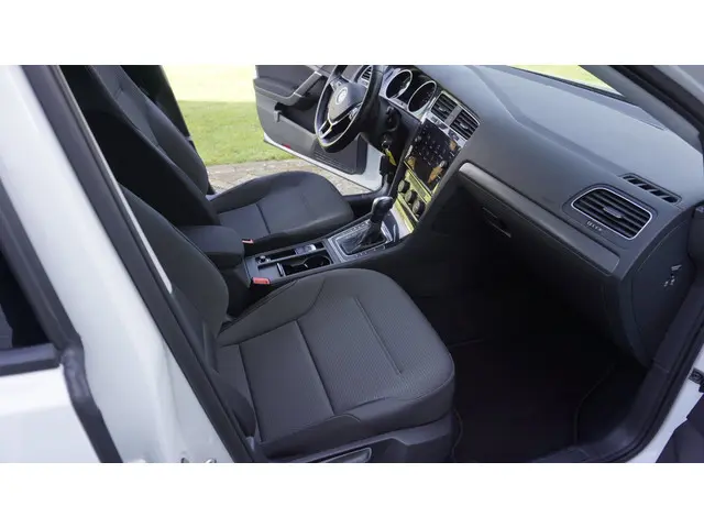 Volkswagen e-Golf E-DITION 2019 Elektrisch 21