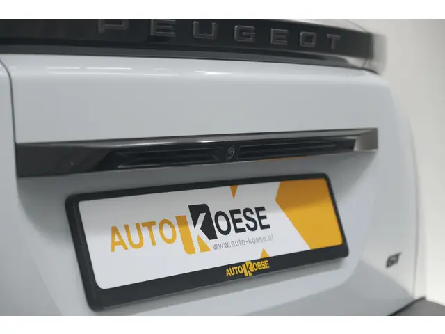 Peugeot 2008 PureTech 130 EAT8 GT 2024 Benzine 4