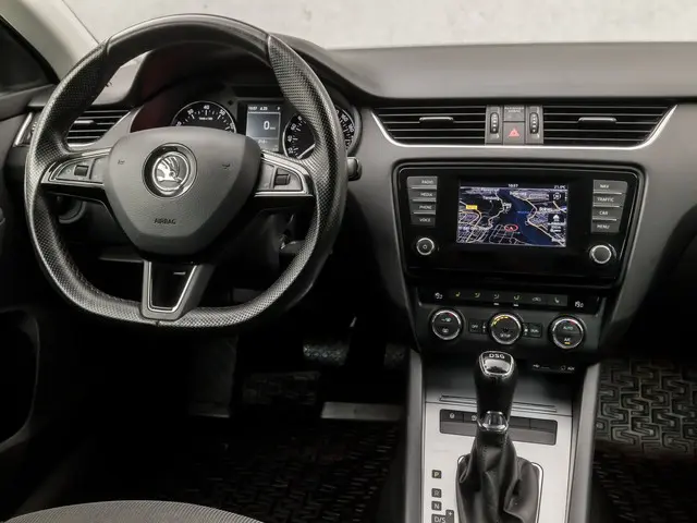 Škoda Octavia Combi 1.4 TSI Greentech Deluxe 2015 Benzine 7