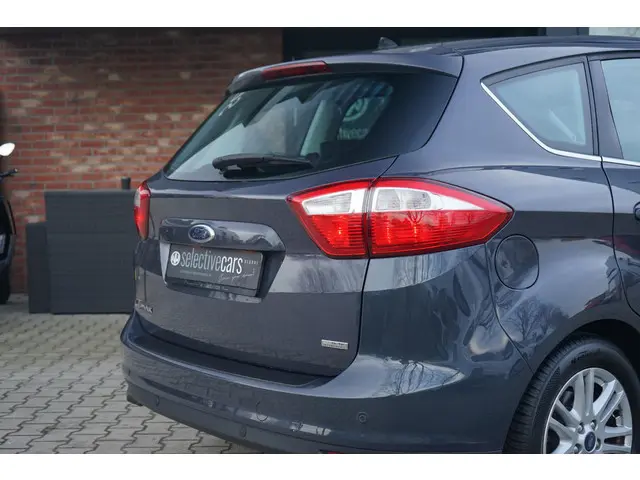 Ford C-MAX 1.0 Titanium 2013 Benzine 18
