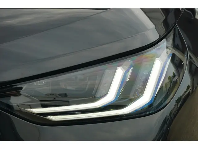 BMW X3 xDrive30e 2025 Hybride Benzine 8
