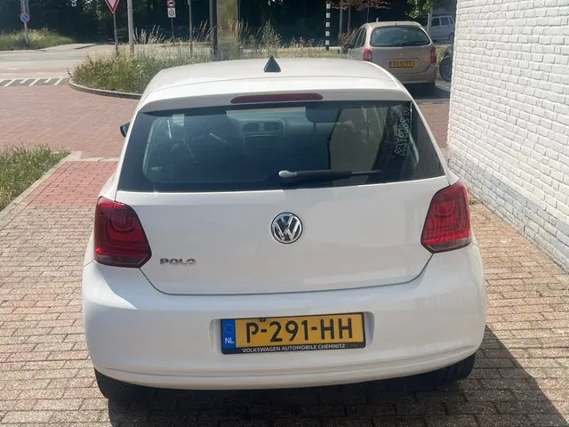 Volkswagen Polo 1.2 Easyline 2013 Benzine 21