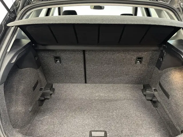 SEAT Arona 1.0 TSI Style 2022 Benzine 32