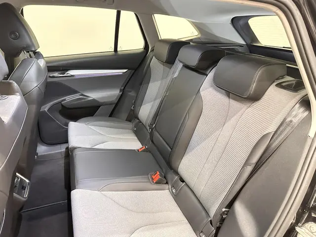 Škoda Enyaq iV 60 2022 Elektrisch 7