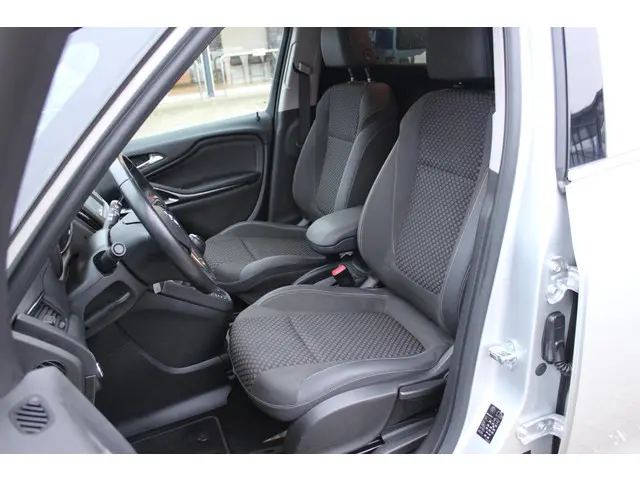 Opel Zafira tourer 1.6 CDTI Grijs Kenteken! 2018 Diesel 20