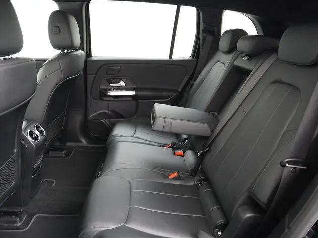Mercedes-Benz EQB 250 Luxury Line 67 kWh 2023 Elektrisch 20