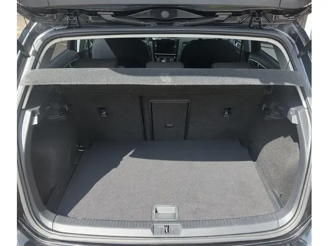 Volkswagen Golf 1.5 TSI Highline 2019 Benzine 8