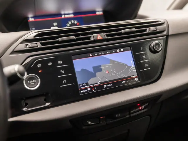 Citroën C4 Spacetourer 1.2 PureTech Sport 2020 Benzine 22