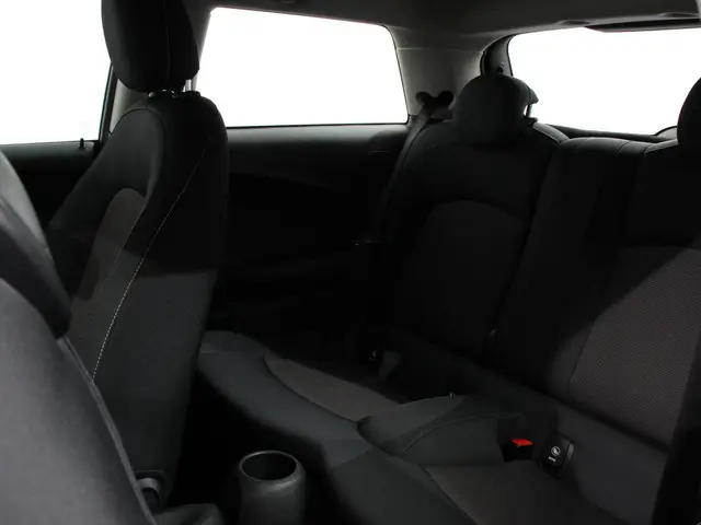 MINI One Mini 1.5 First Salt 2019 Benzine 26