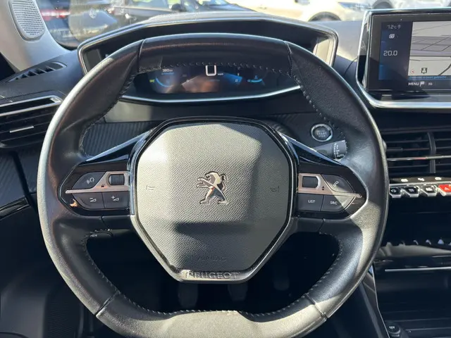 Peugeot 2008 1.2 PureTech Allure 2020 Benzine 16
