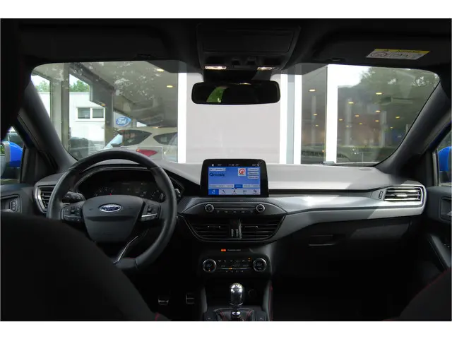 Ford Focus 1.5 EcoBoost ST-Line-X 150pk 5dr 2019 Benzine 39