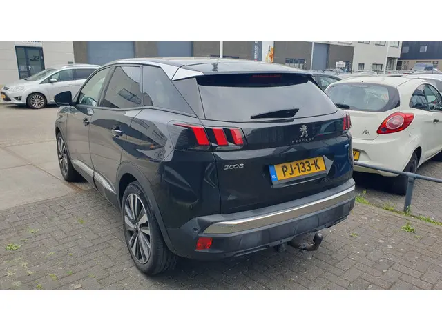 Peugeot 3008 1.2 PureTech Allure 2017 Benzine 6