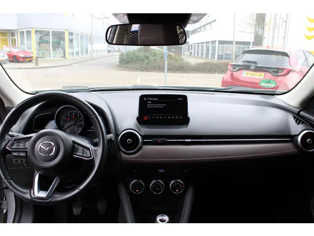 Mazda CX-3 2.0 SkyActiv-G 120 GT-Luxury 2017 Benzine 27