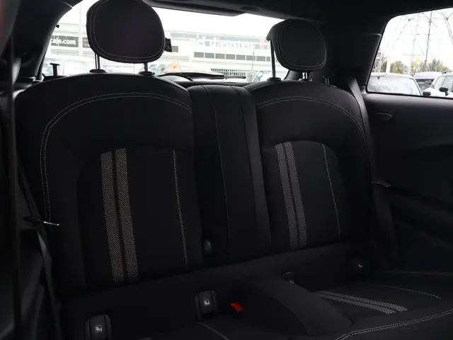 MINI Electric Mini Essential 33 kWh 2021 Elektrisch 11
