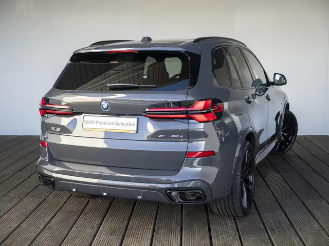 BMW X5 xDrive50e 2024 Hybride Benzine 2