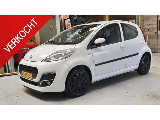 Peugeot 107 1.0 Active 2012 Benzine