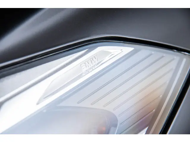 BMW X1 sDrive20i High Executive 2019 Benzine 29