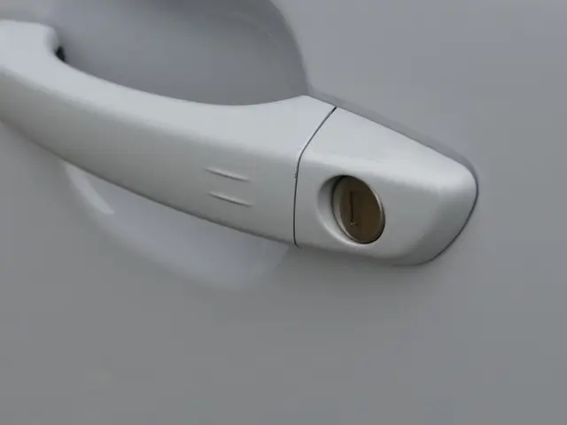 Peugeot 2008 1.2 Hybrid 145 Allure 2025 Hybride Benzine 36