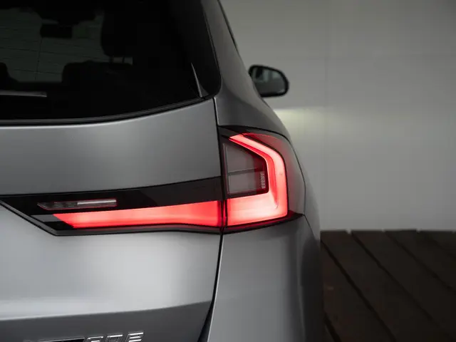 BMW X1 xDrive30e 2024 Hybride Benzine 25