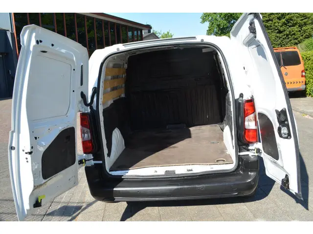 Opel Combo 1.5D L1H1 Edition 2020 Diesel 9