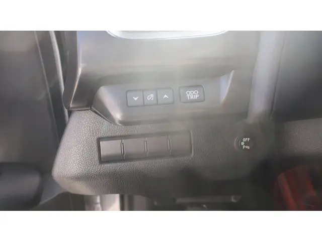 Lexus UX 250h Business Line 2019 Hybride Benzine 17