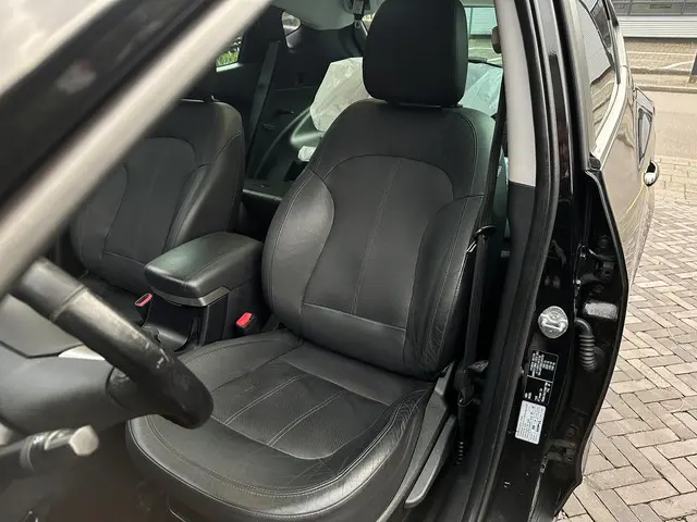 Hyundai ix35 2.0i Active 2012 Benzine 8