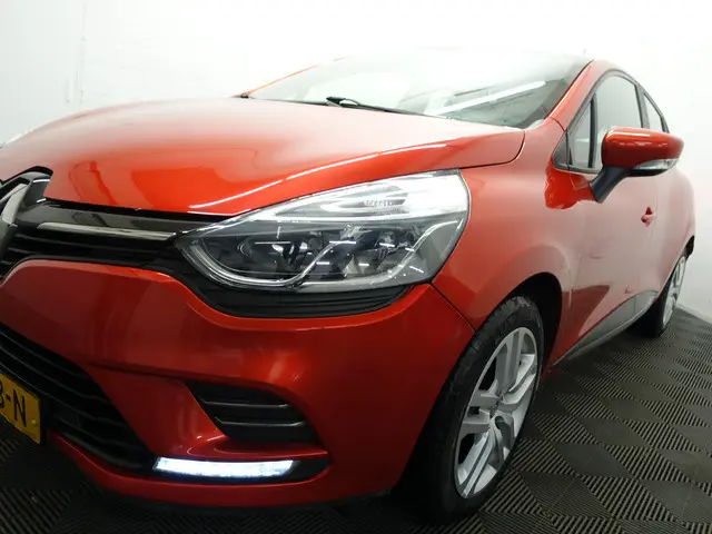 Renault Clio 0.9 TCe Sport- 2017 Benzine 20