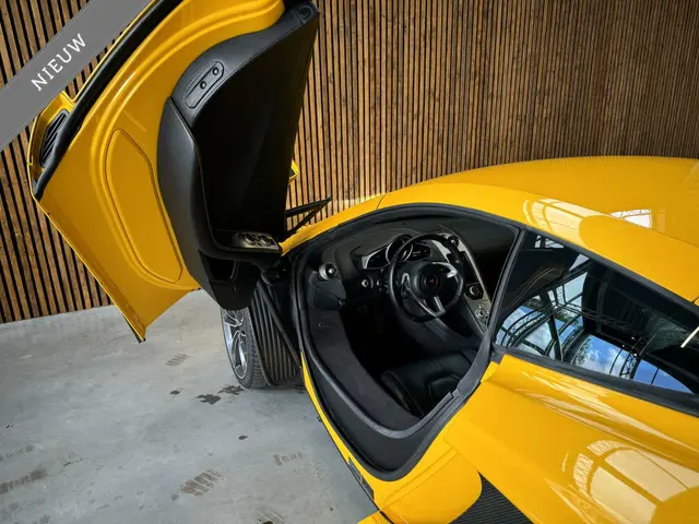 McLaren MP4-12C 3.8| Noselift | Meridian | 2013 Benzine 18