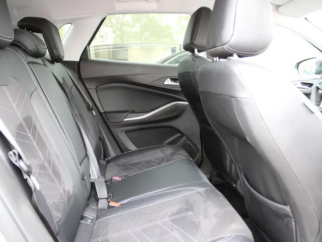 Opel Grandland 1.2 Turbo Ultimate 2024 Benzine 9