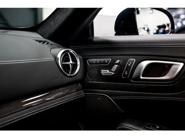 Mercedes-Benz SL AMG 63 2017 Benzine 28