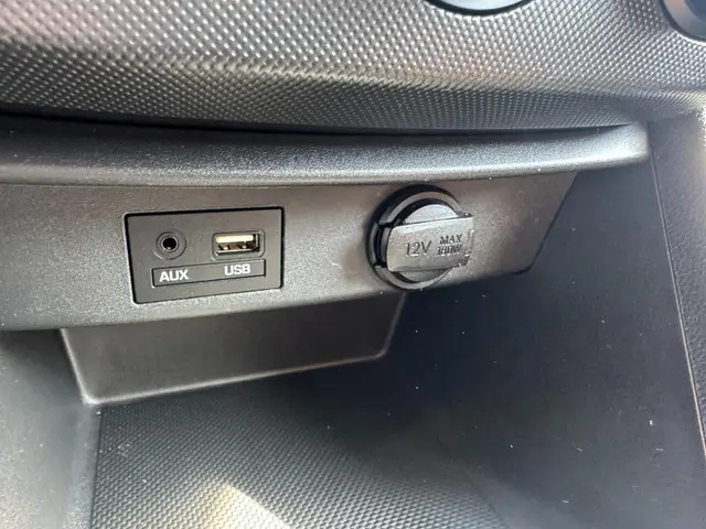 Hyundai i10 1.0i Comfort /Navi/Cruise/Airco/ 2019 Benzine 12