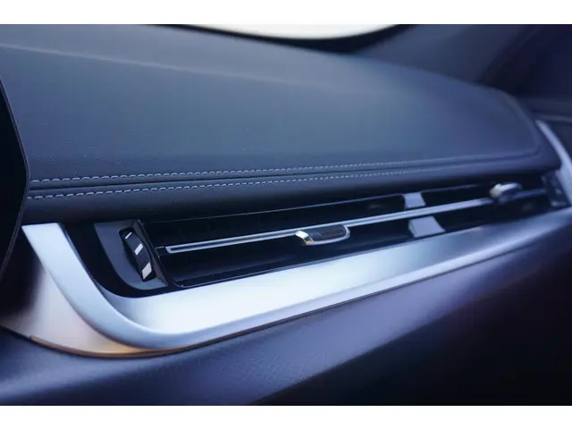 BMW X1 xDrive25e 2023 Hybride Benzine 17
