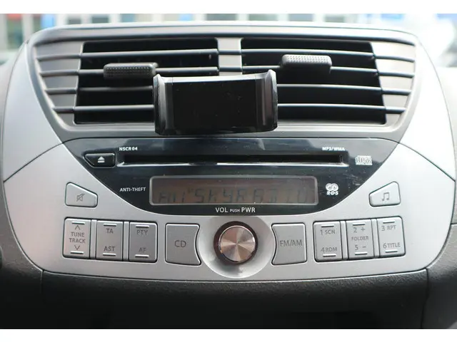 Nissan Pixo 1.0 Look Airco zeer weinig KM 2012 Benzine 16